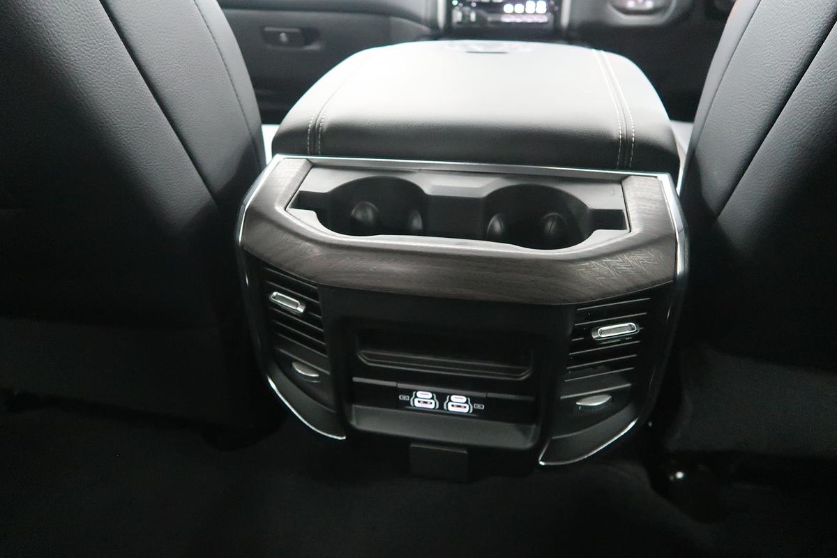 2025 RAM 2500 Laramie DJ 4X4