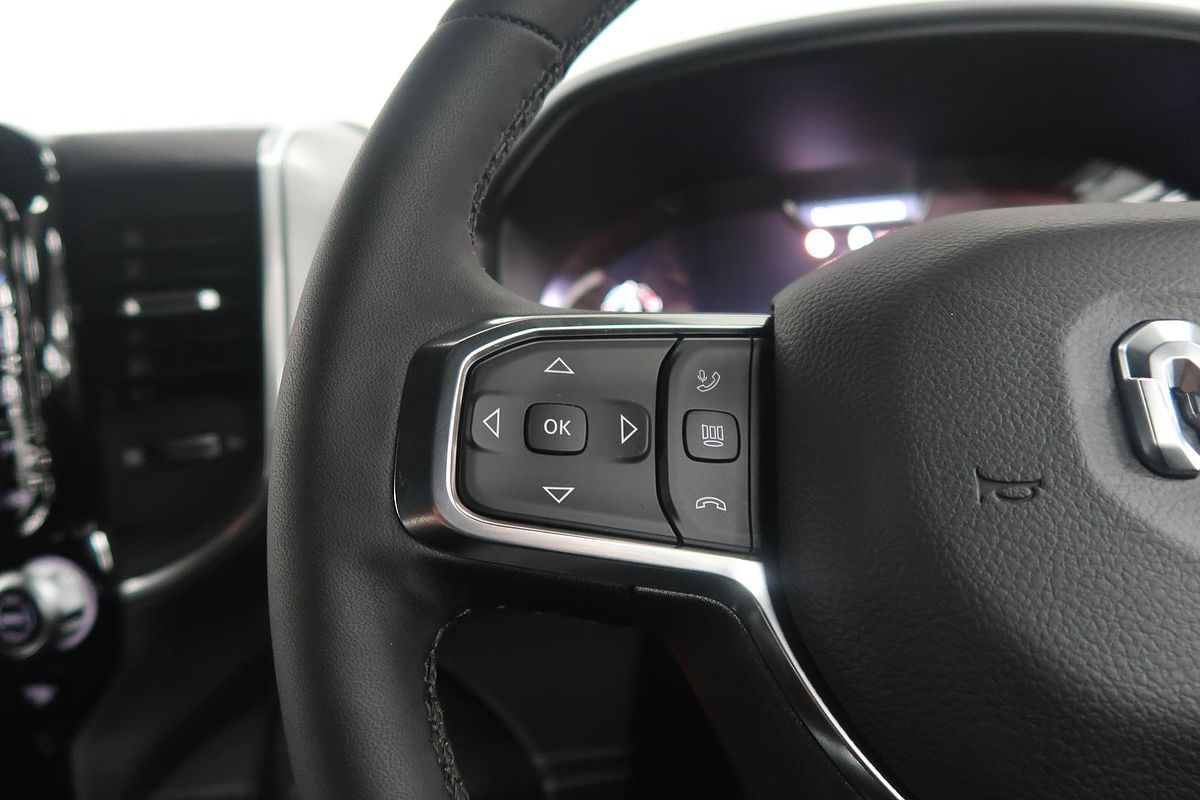 2025 RAM 2500 Laramie DJ 4X4