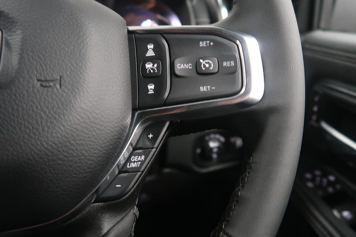 2025 RAM 2500 Laramie DJ 4X4