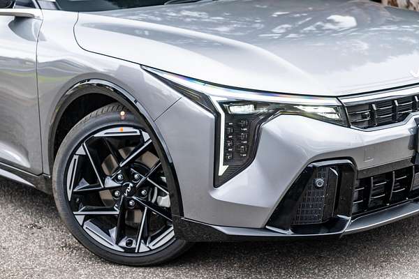 2025 Kia K4 GT-Line CL4m