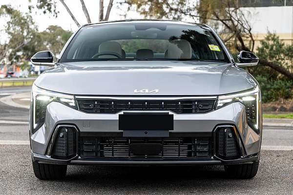 2025 Kia K4 GT-Line CL4m