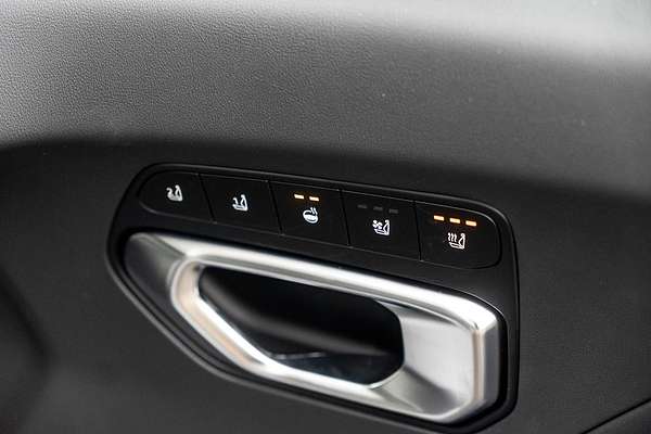 2025 Kia K4 GT-Line CL4m