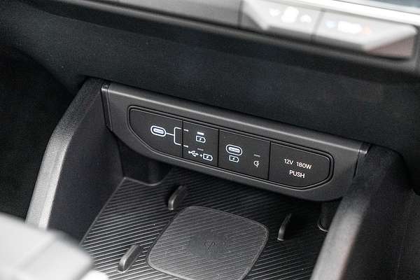 2025 Kia K4 GT-Line CL4m