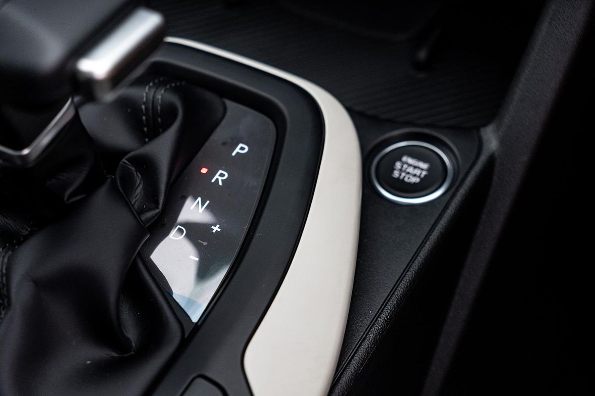 2025 Kia K4 GT-Line CL4m