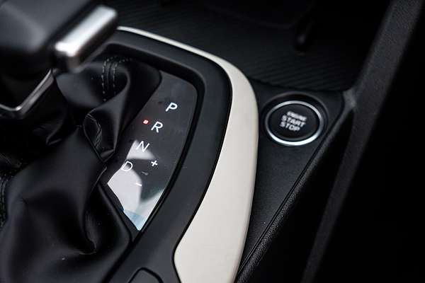 2025 Kia K4 GT-Line CL4m