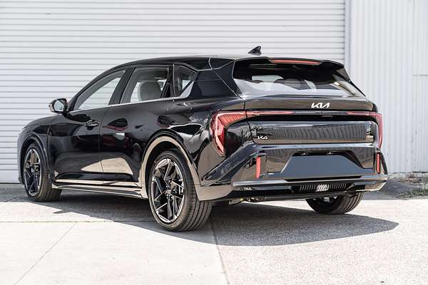 2025 Kia K4 GT-Line CL4m