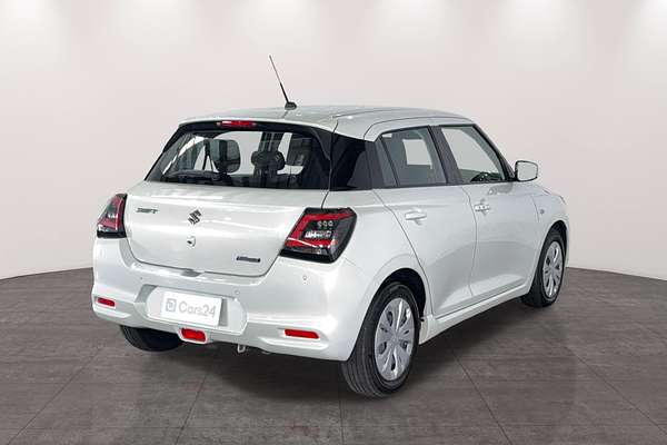 2024 Suzuki Swift Hybrid UZ