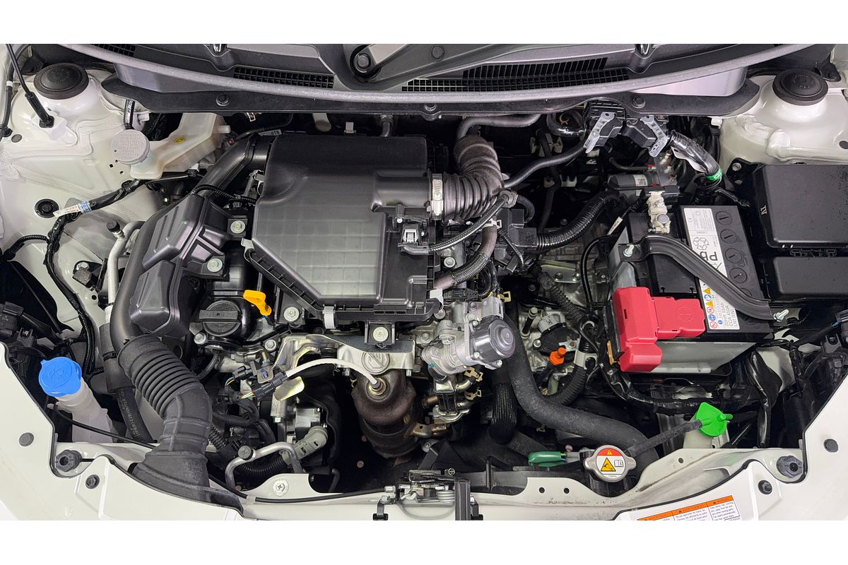 2024 Suzuki Swift Hybrid UZ