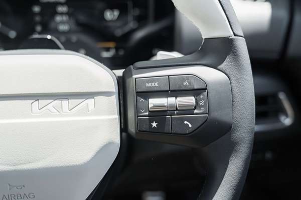 2025 Kia K4 GT-Line CL4m