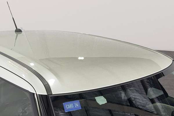 2024 Suzuki Swift Hybrid UZ