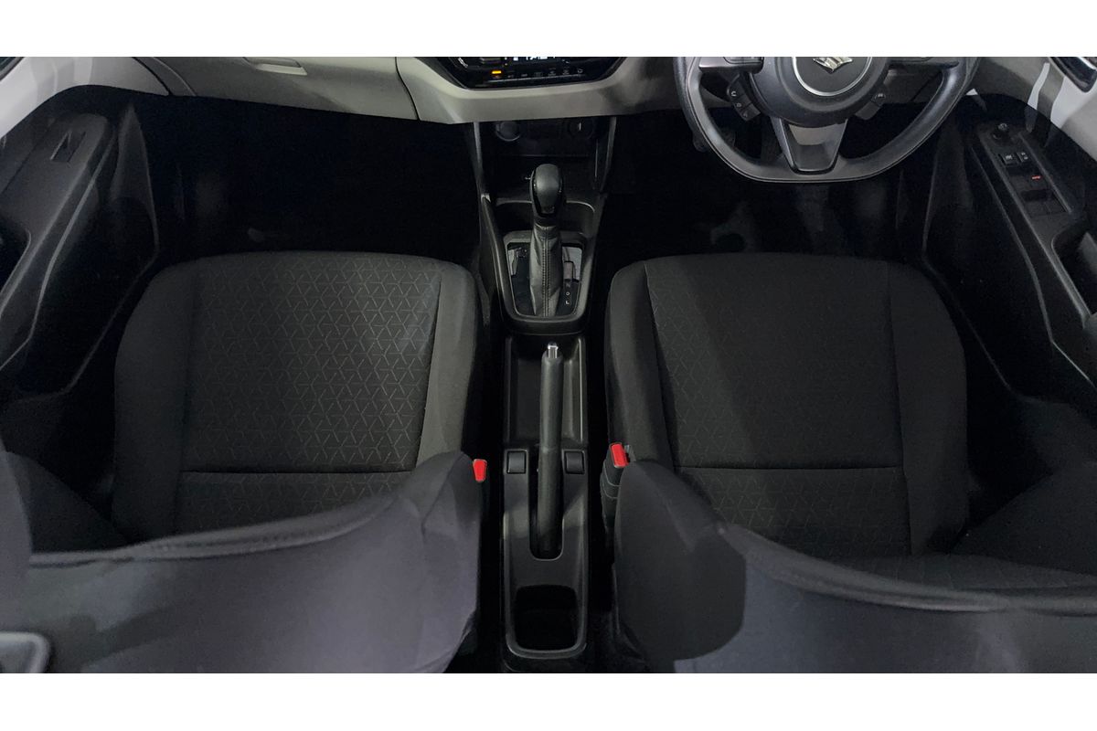 2024 Suzuki Swift Hybrid UZ