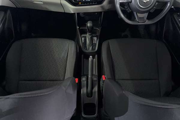 2024 Suzuki Swift Hybrid UZ