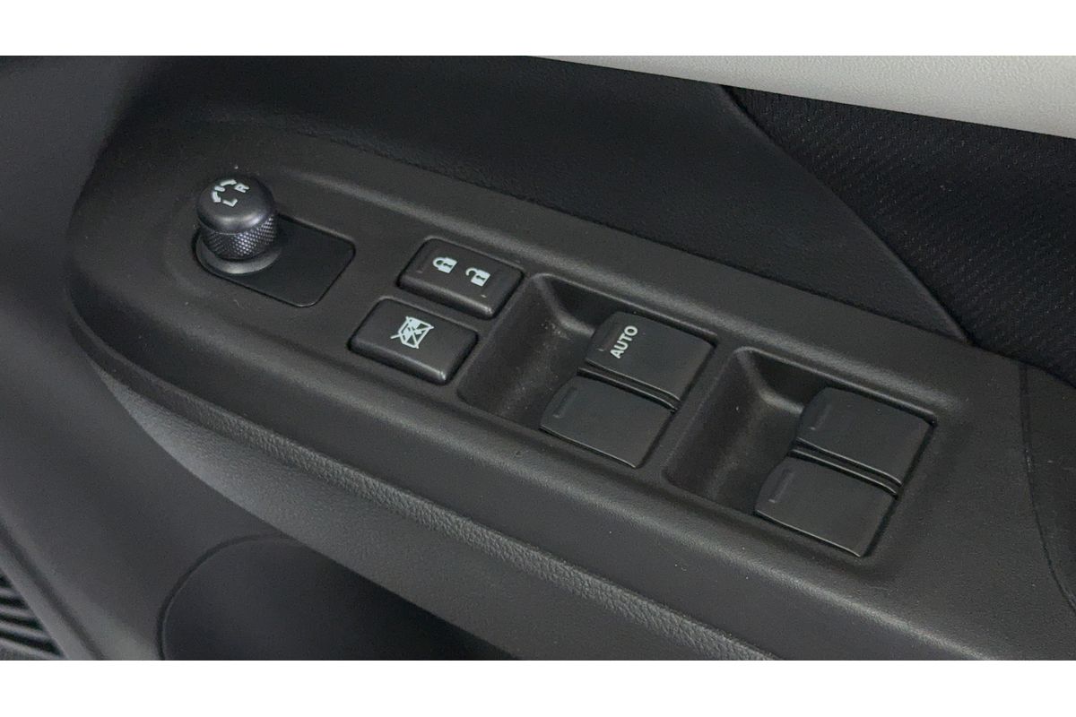 2024 Suzuki Swift Hybrid UZ