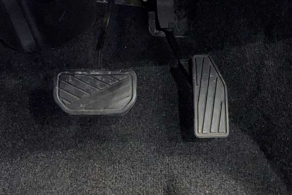 2024 Suzuki Swift Hybrid UZ