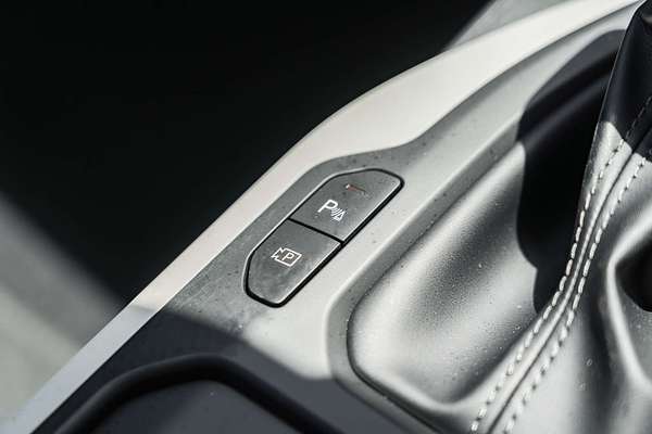 2025 Kia K4 GT-Line CL4m