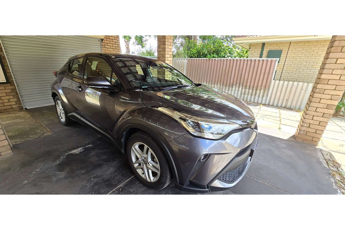 2022 Toyota C-HR GXL NGX10R