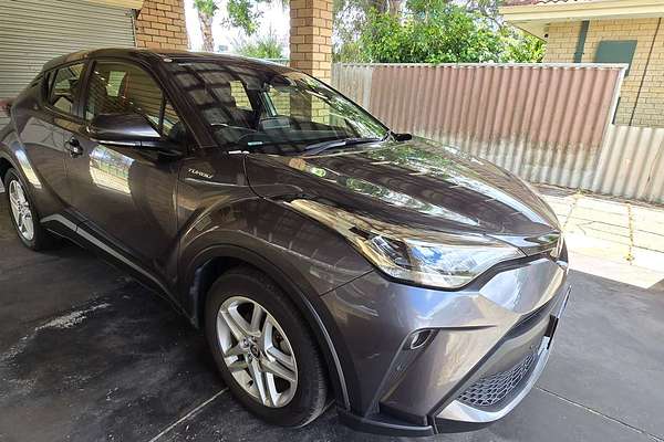 2022 Toyota C-HR GXL NGX10R