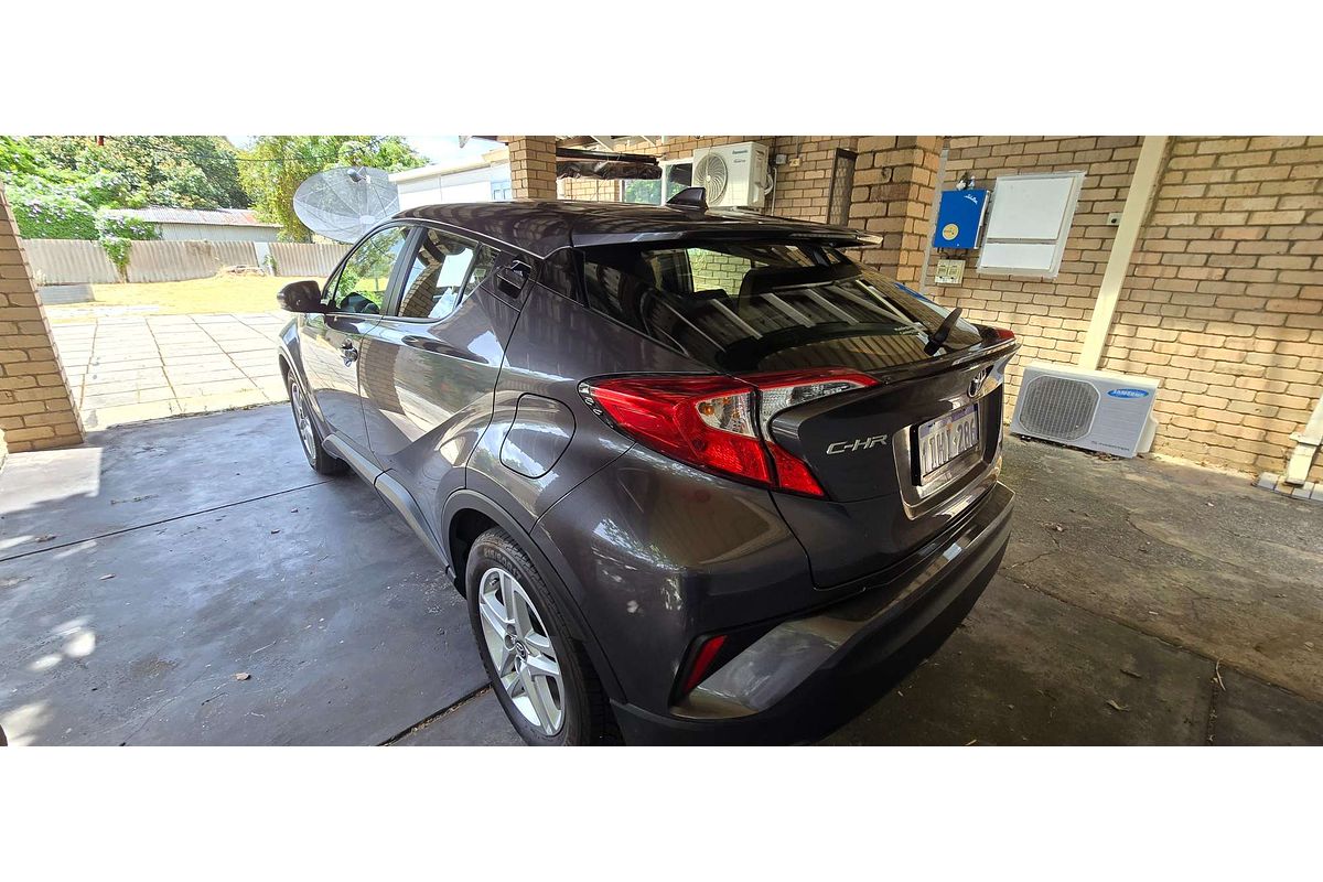 2022 Toyota C-HR GXL NGX10R