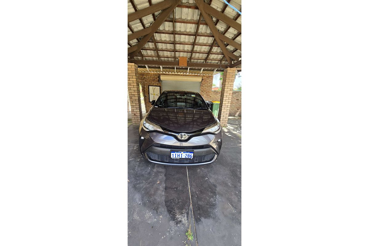 2022 Toyota C-HR GXL NGX10R