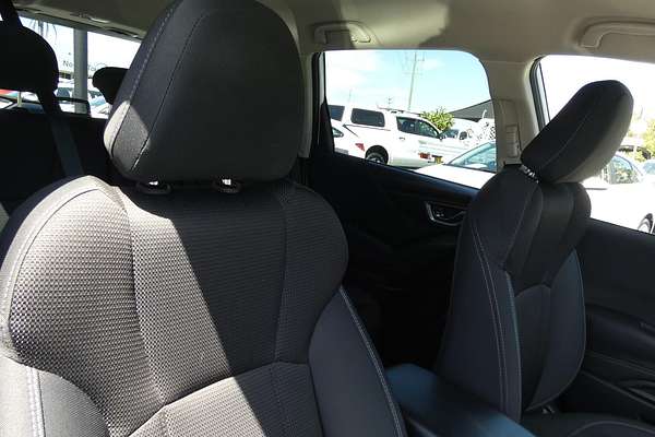 2023 Subaru Forester 2.5i S5