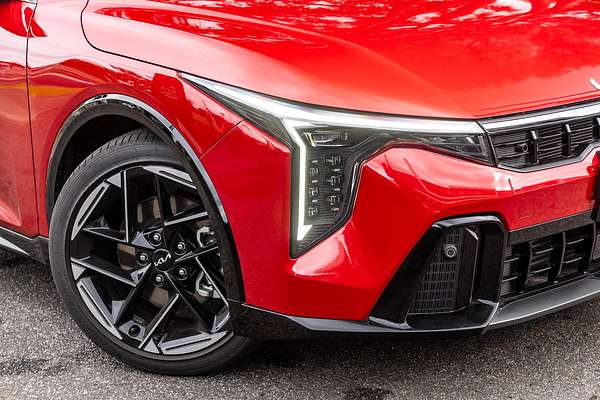 2025 Kia K4 GT-Line CL4m