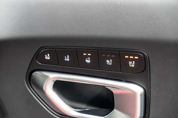 2025 Kia K4 GT-Line CL4m