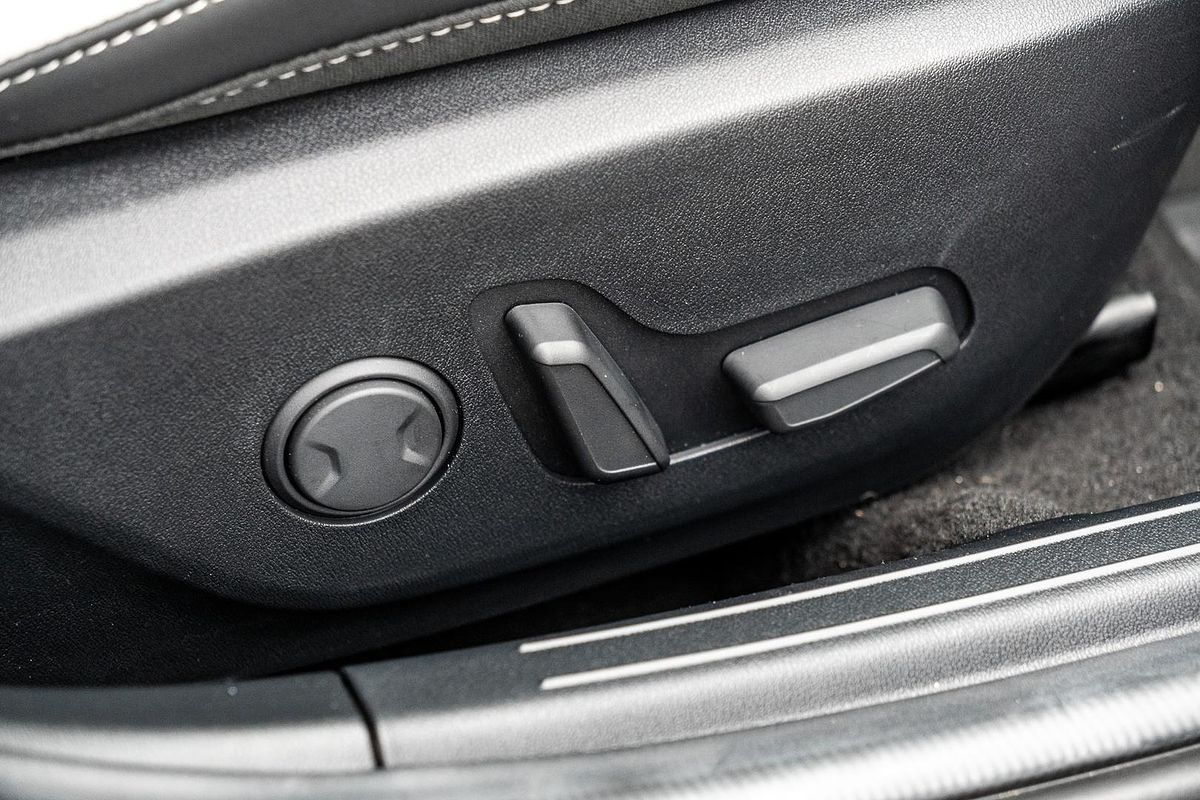 2025 Kia K4 GT-Line CL4m