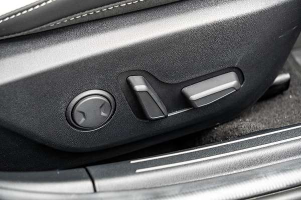 2025 Kia K4 GT-Line CL4m