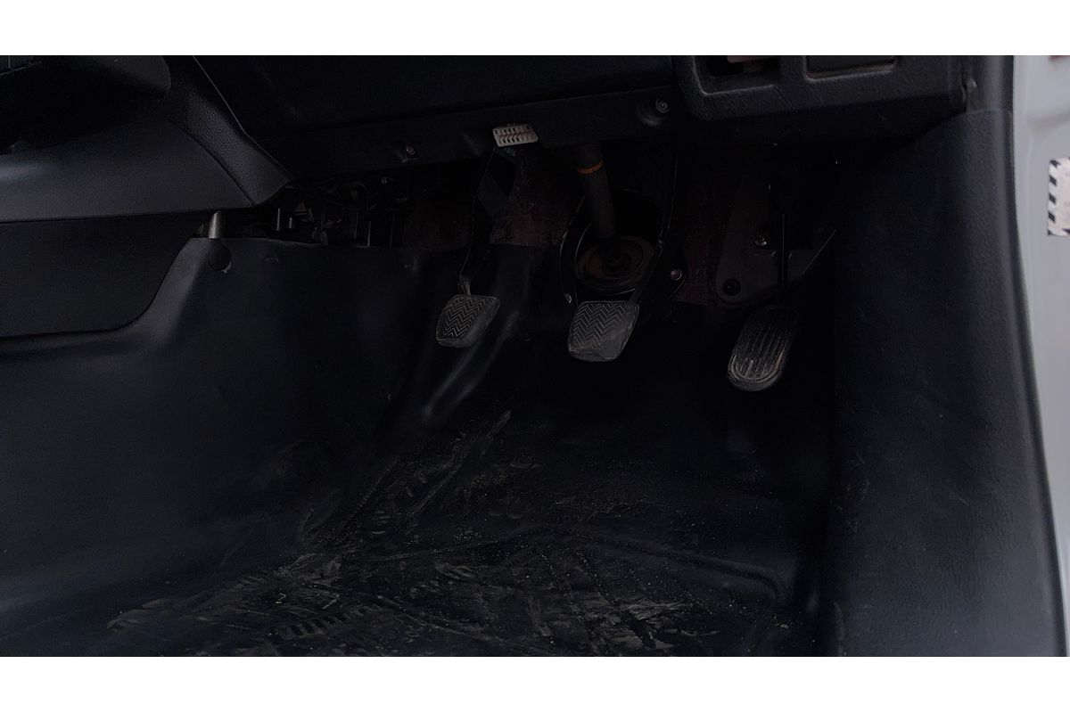 2016 Toyota Hilux Workmate TGN121R Rear Wheel Drive