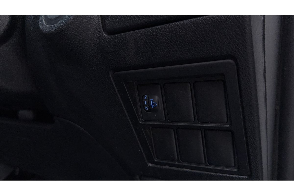 2016 Toyota Hilux Workmate TGN121R Rear Wheel Drive