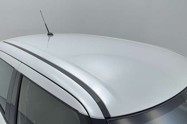 2024 Suzuki Swift Hybrid UZ