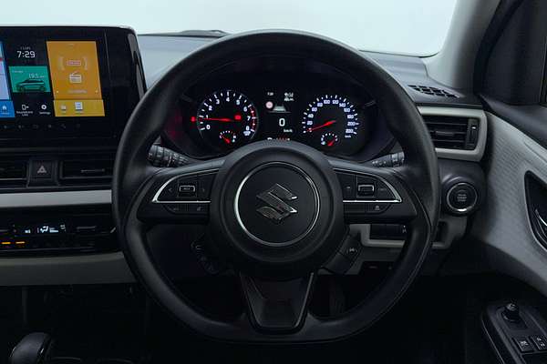 2024 Suzuki Swift Hybrid UZ