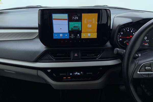 2024 Suzuki Swift Hybrid UZ