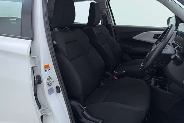 2024 Suzuki Swift Hybrid UZ