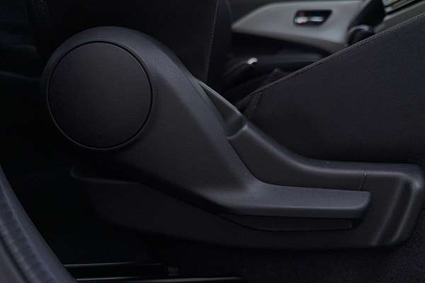 2024 Suzuki Swift Hybrid UZ