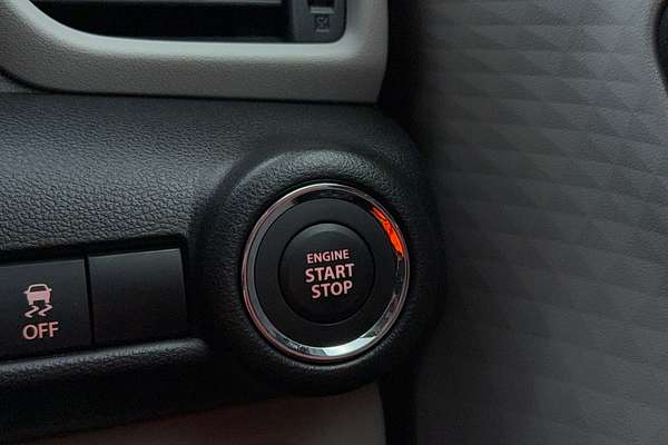 2024 Suzuki Swift Hybrid UZ