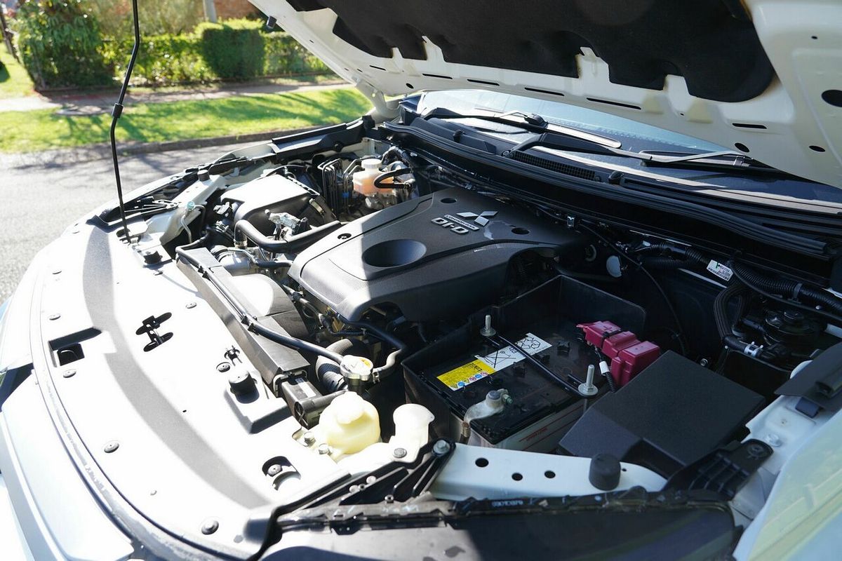 2019 Mitsubishi Triton GLS MR 4X4