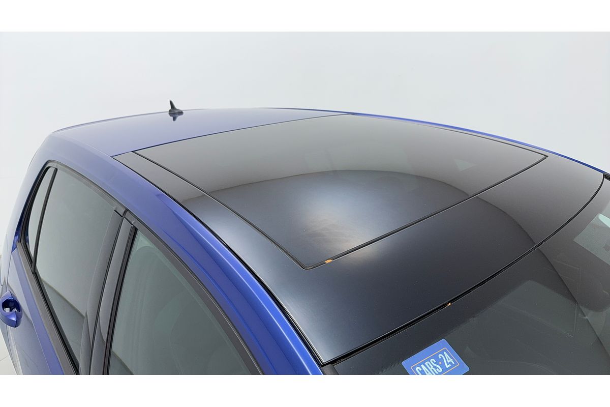 2015 Volkswagen Golf R 7