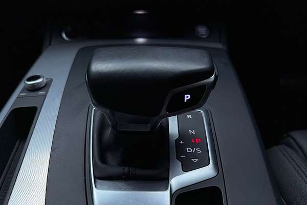 2021 Audi Q5 45 TFSI Sport FY