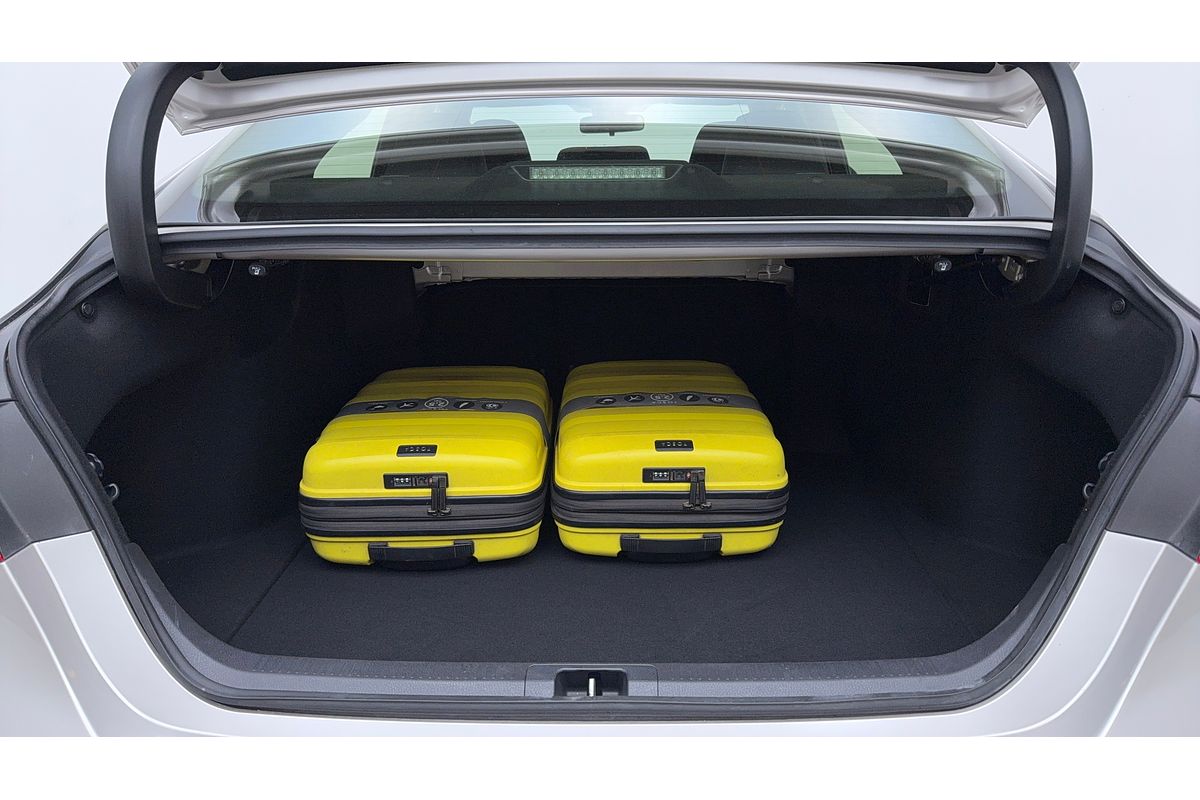 2019 Toyota Camry Ascent Sport ASV70R