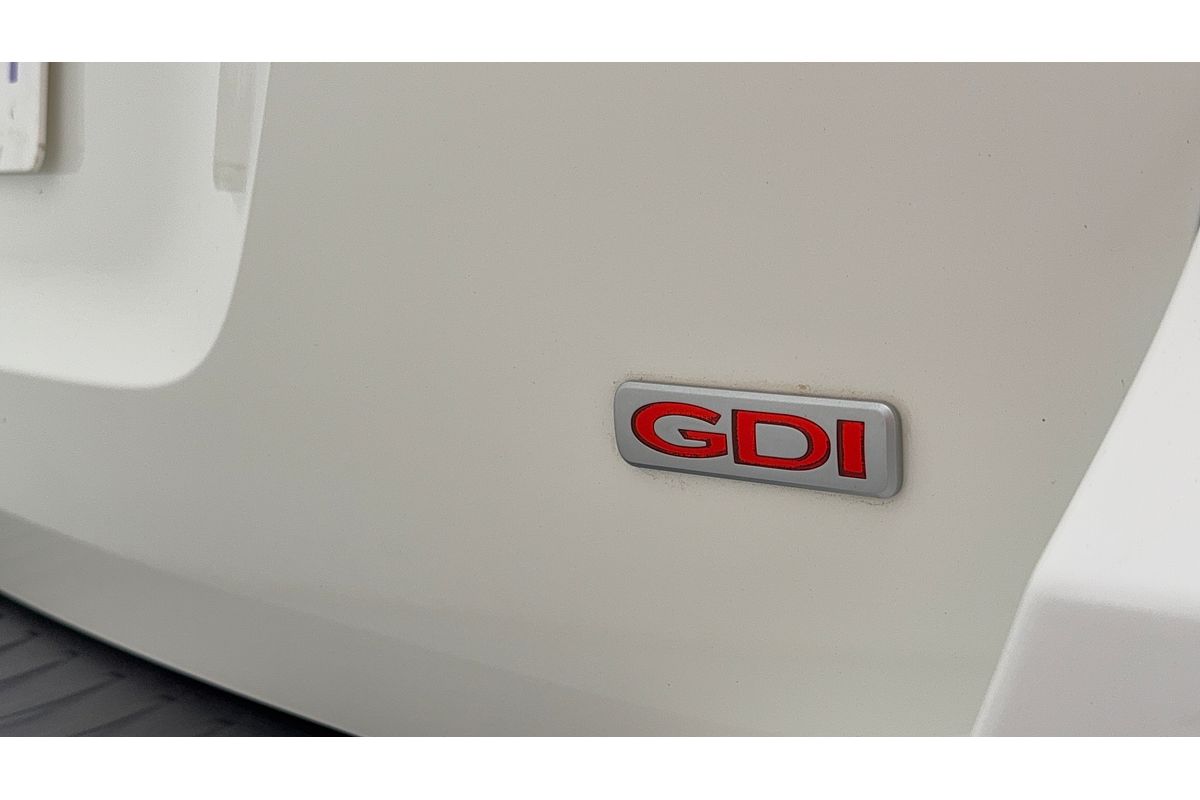 2015 Kia Carnival SLi YP