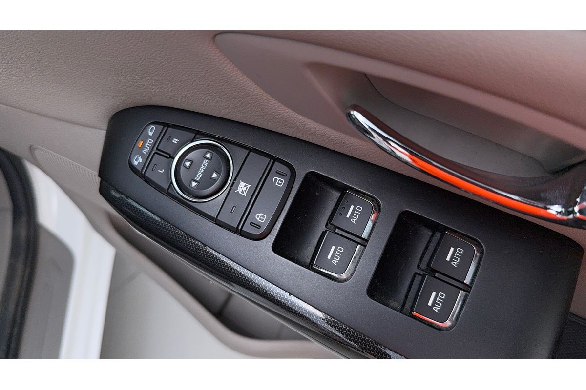 2015 Kia Carnival SLi YP