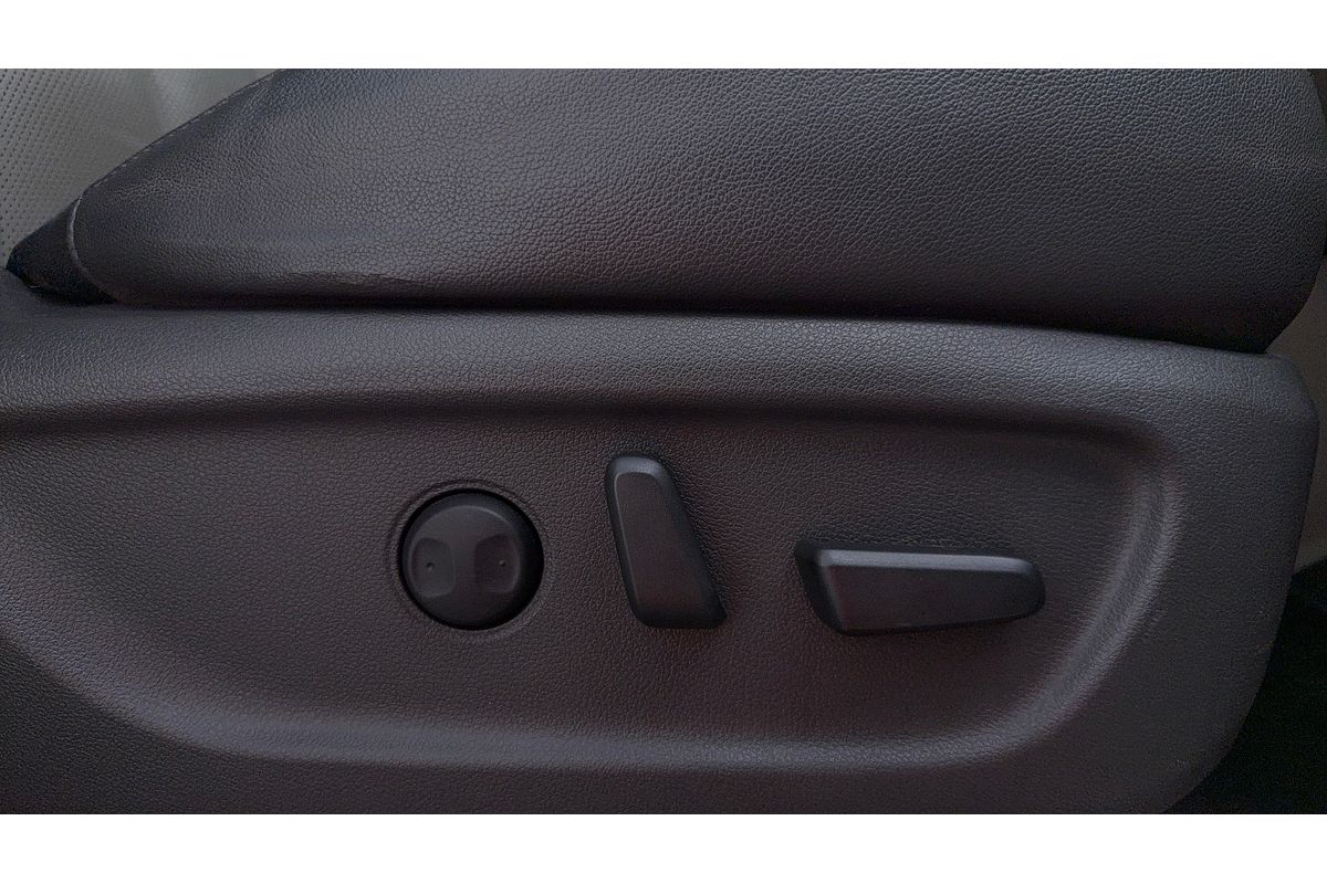 2015 Kia Carnival SLi YP