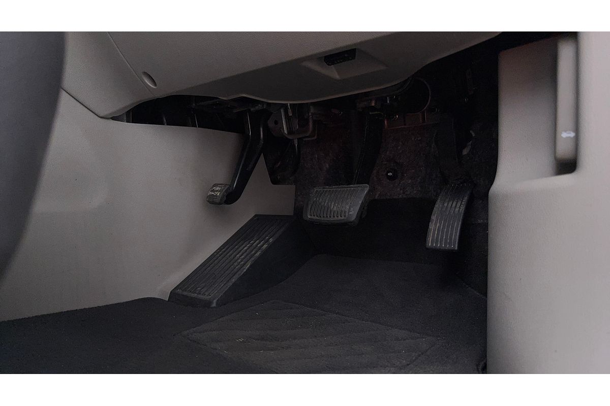 2015 Kia Carnival SLi YP