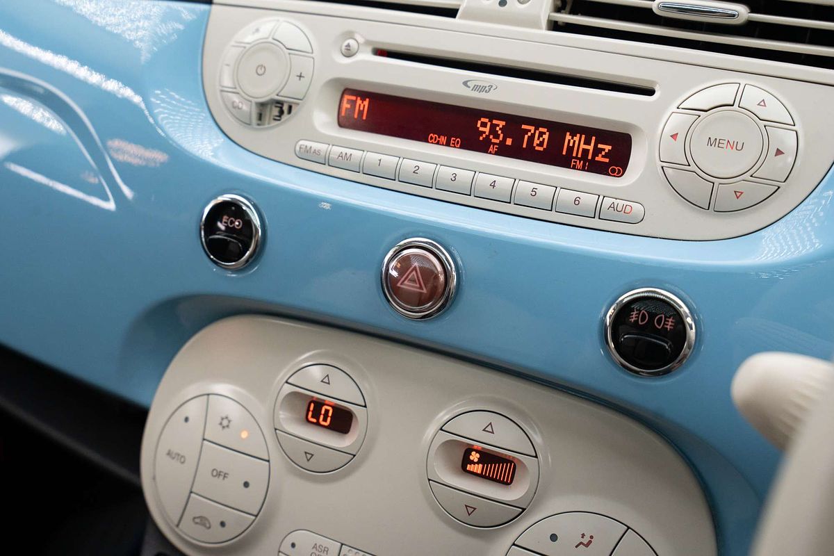 2015 Fiat 500 Lounge Series 3