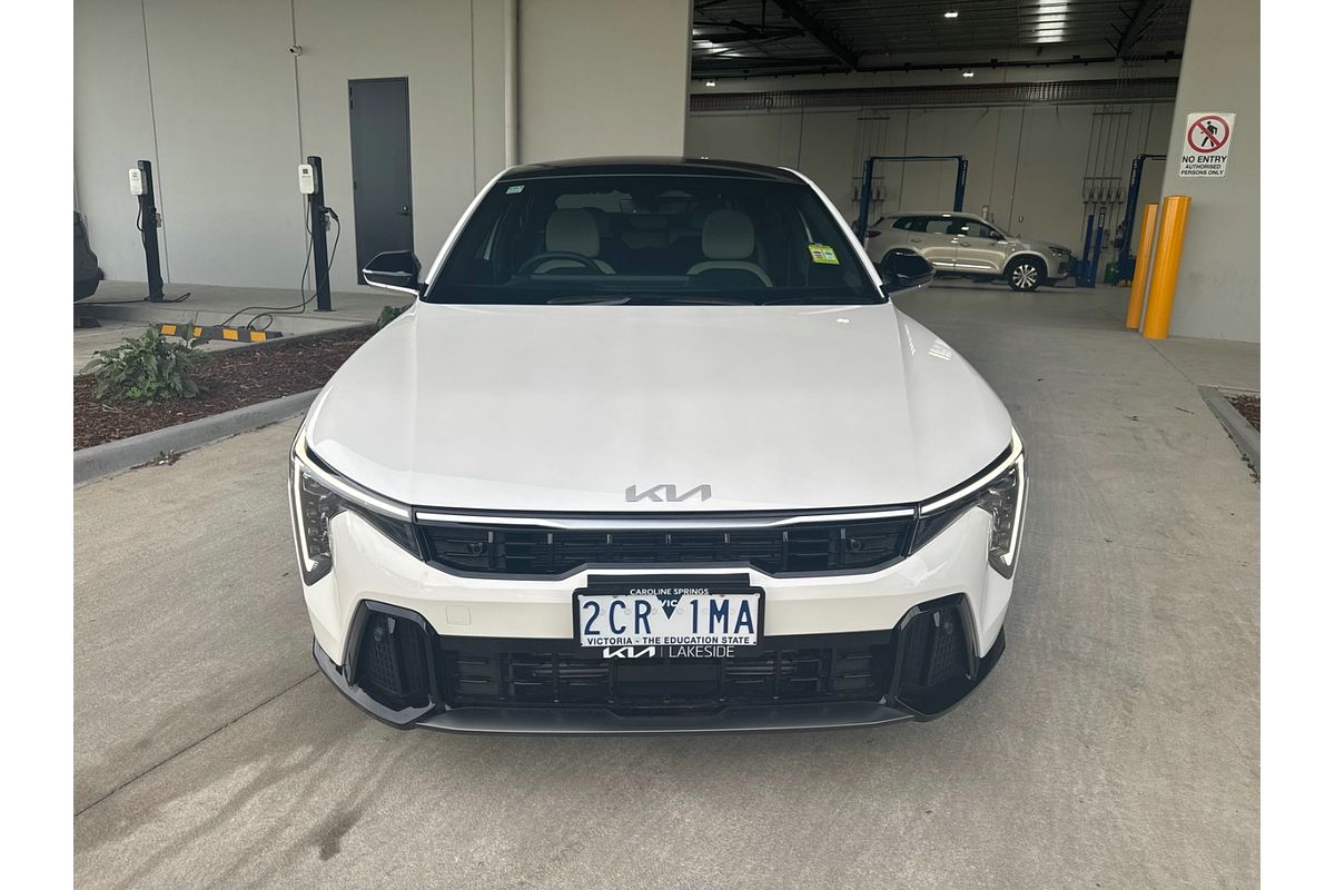 2025 Kia K4 GT-Line CL4m