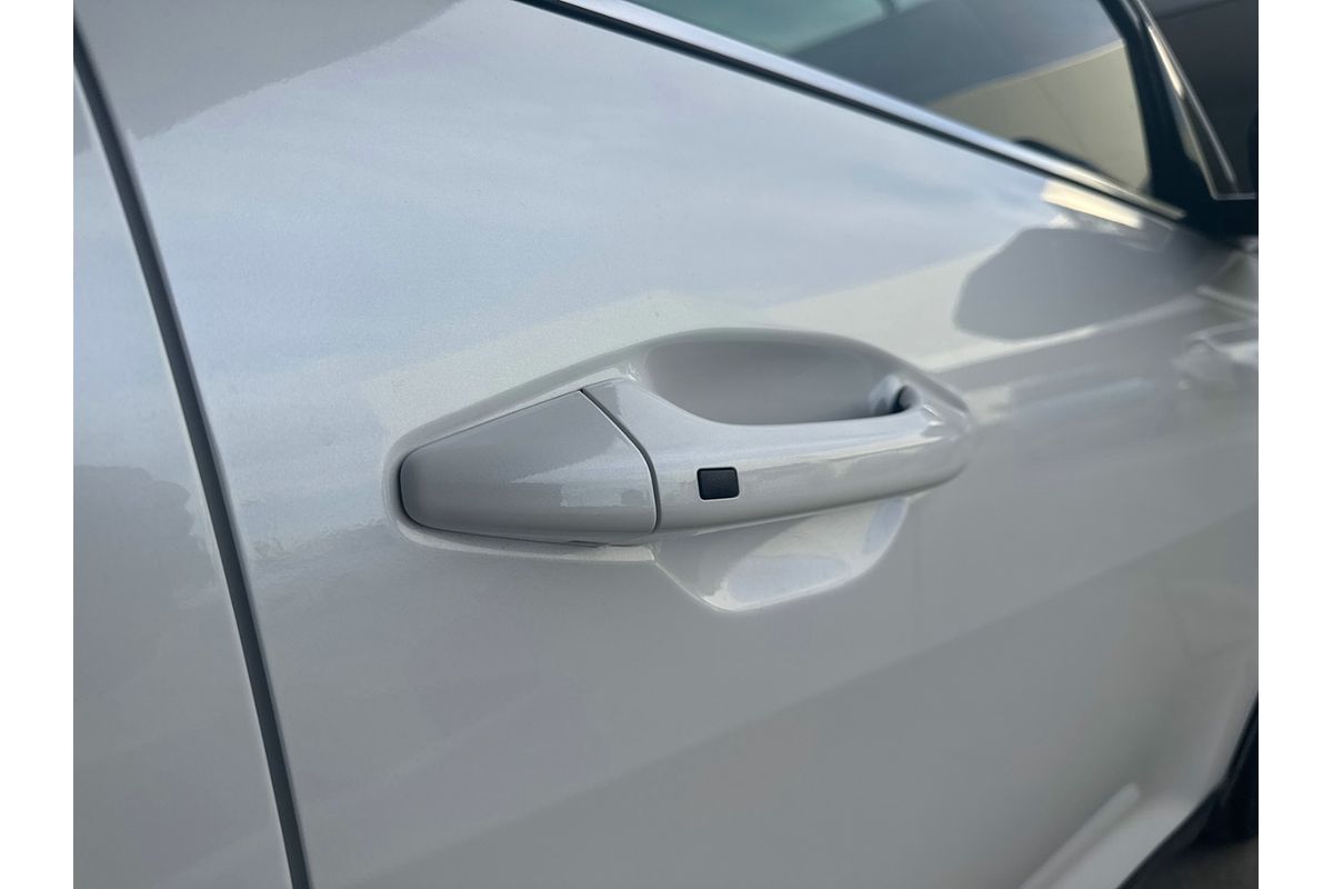 2025 Kia K4 GT-Line CL4m