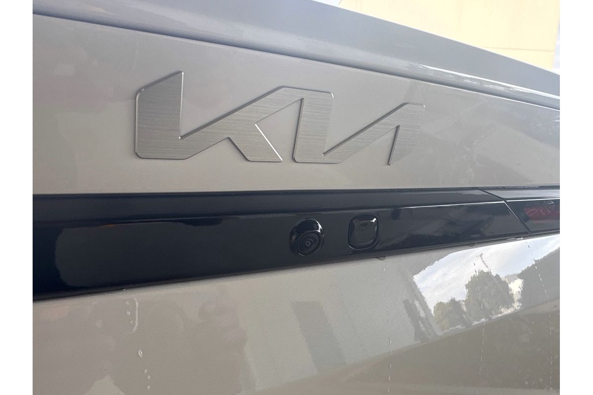 2025 Kia K4 GT-Line CL4m