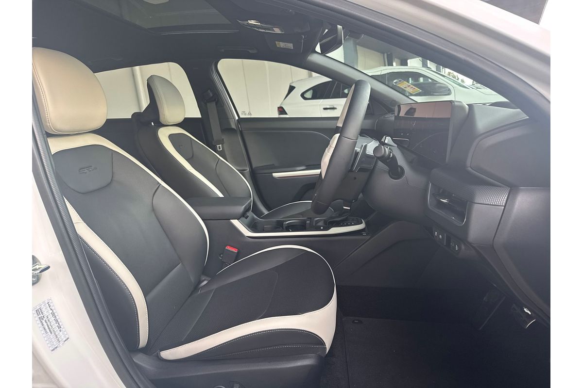 2025 Kia K4 GT-Line CL4m