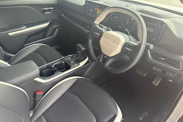 2025 Kia K4 GT-Line CL4m